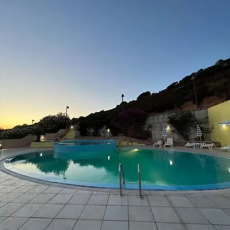 Casa Smeralda - Piscina E Vista Sul Mare! Apartamento Trinità dʼAgultu